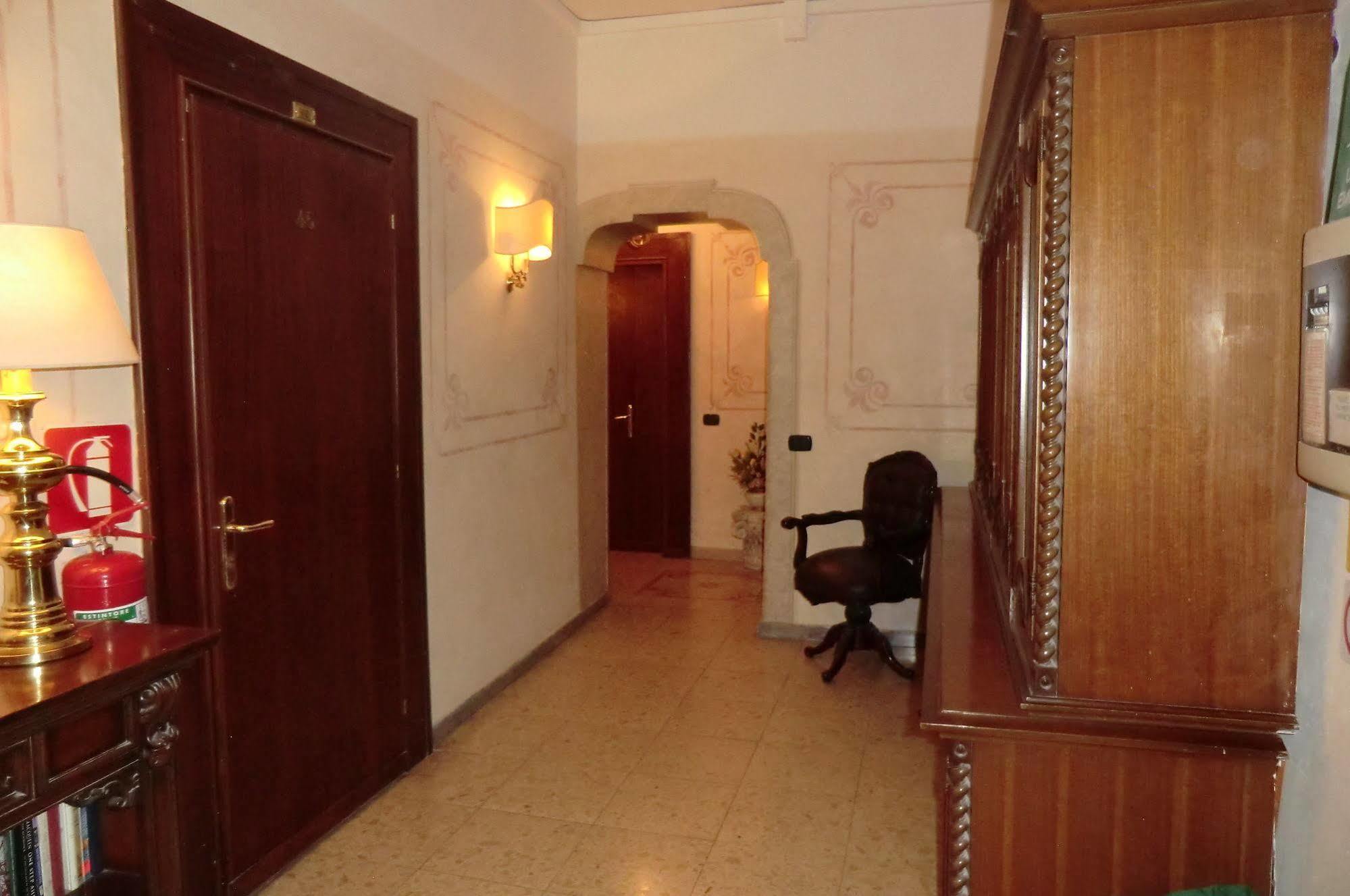 רומא Hotel Sileo מראה חיצוני תמונה