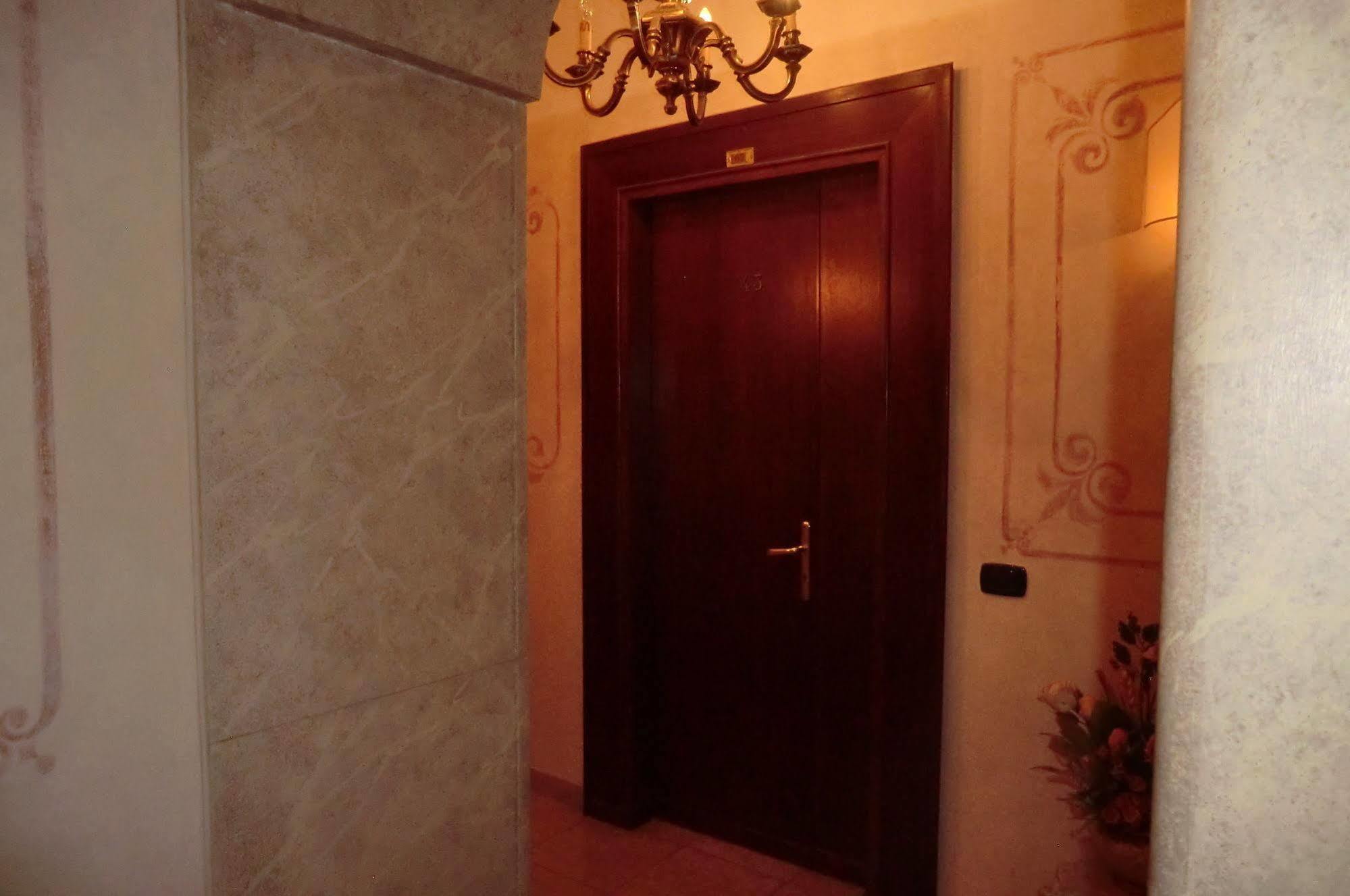 רומא Hotel Sileo מראה חיצוני תמונה